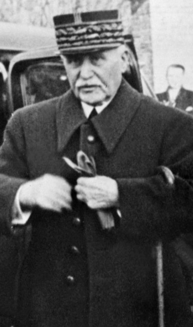 Nicolas Berrodet Charles De Saint Sauveur,@nicolasberrod,@cdesaintsauveur