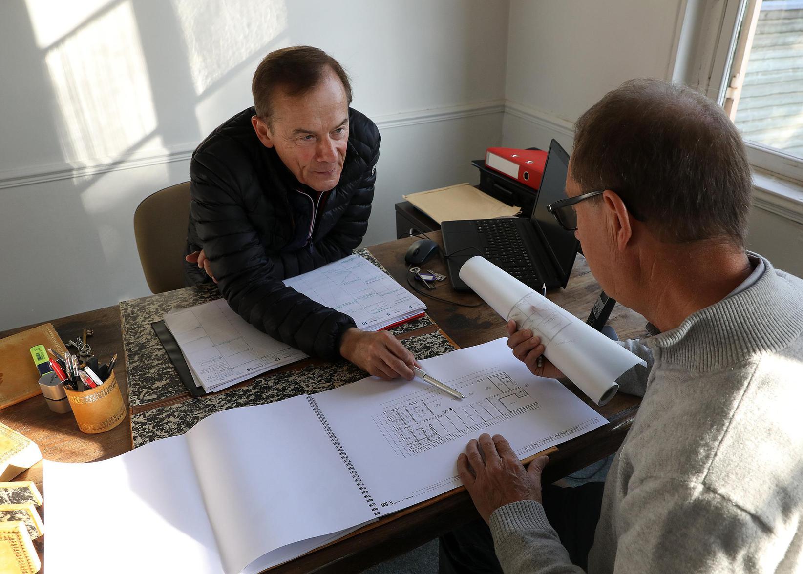 Nicolas Berrod,Yann Foreix,À Iville,Harcourt,Évreux