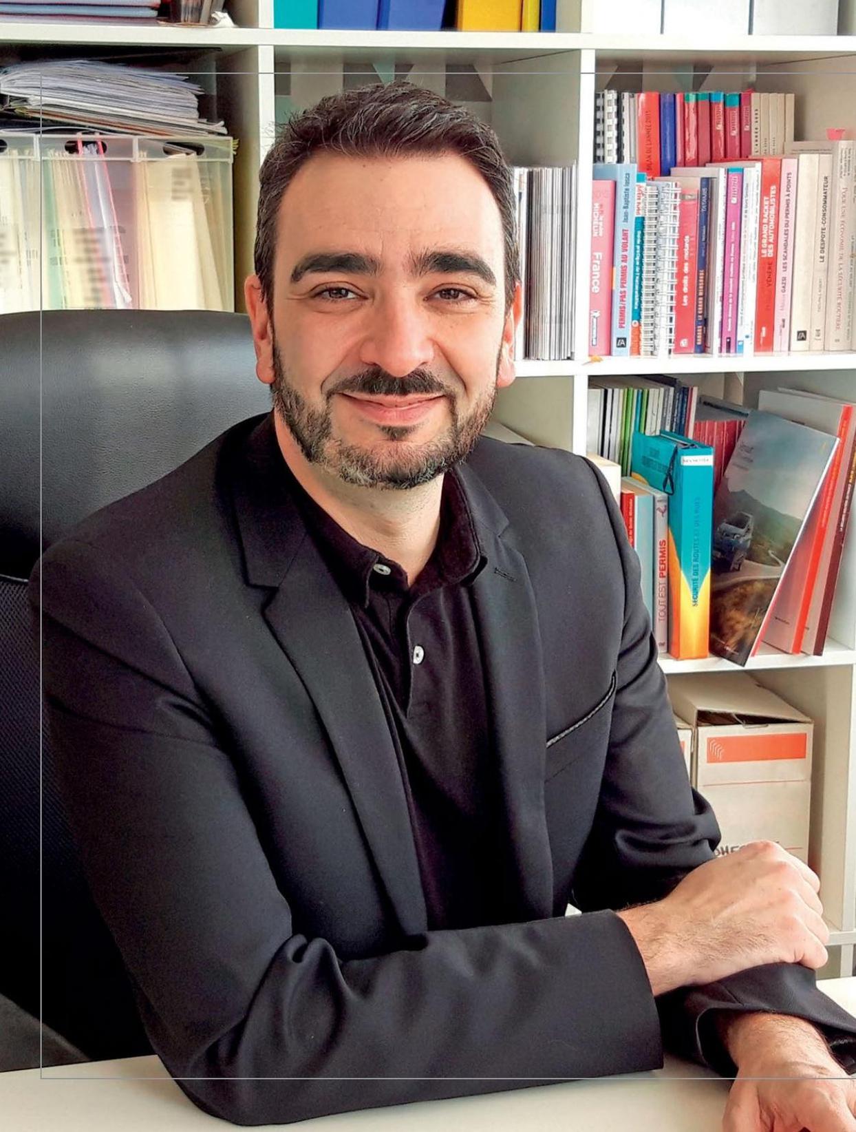 PROPOS RECUEILLIS PAR M. LIZAK, PHOTO DR