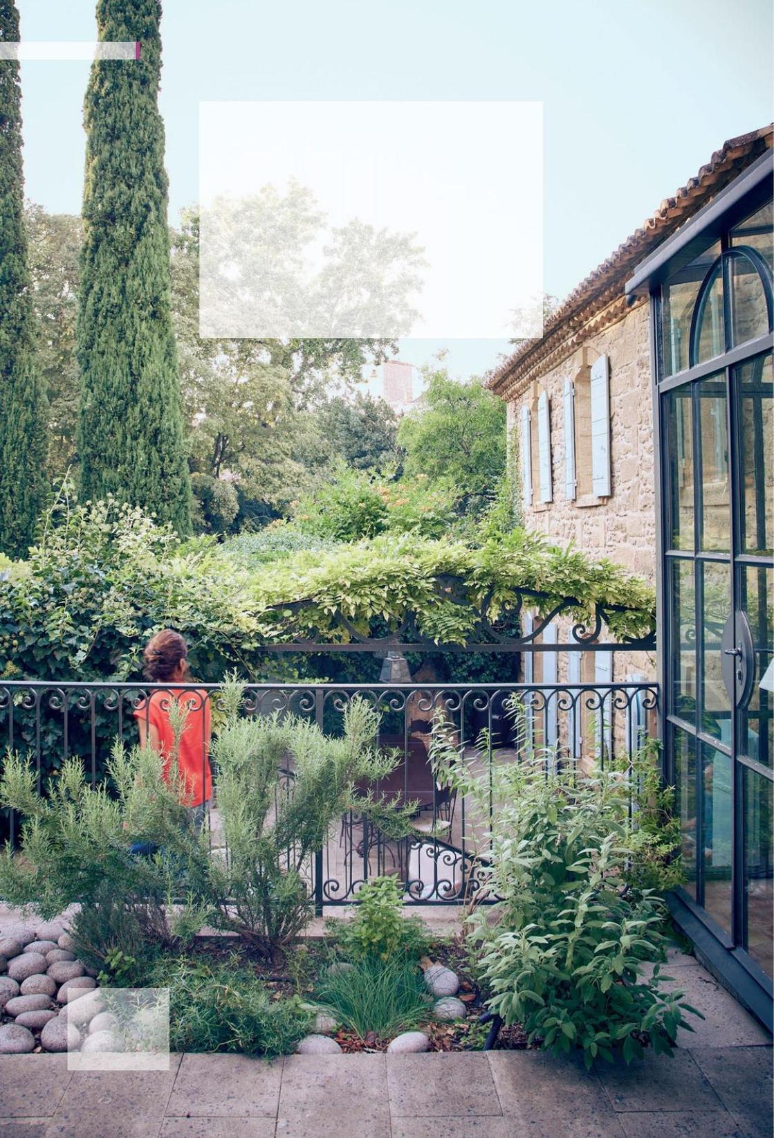 TEXTE EVA BATLOGG - PHOTOS OLIVER FRITZE
