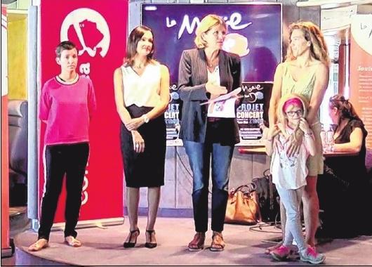 VÉRONIQUE EMMANUELLI