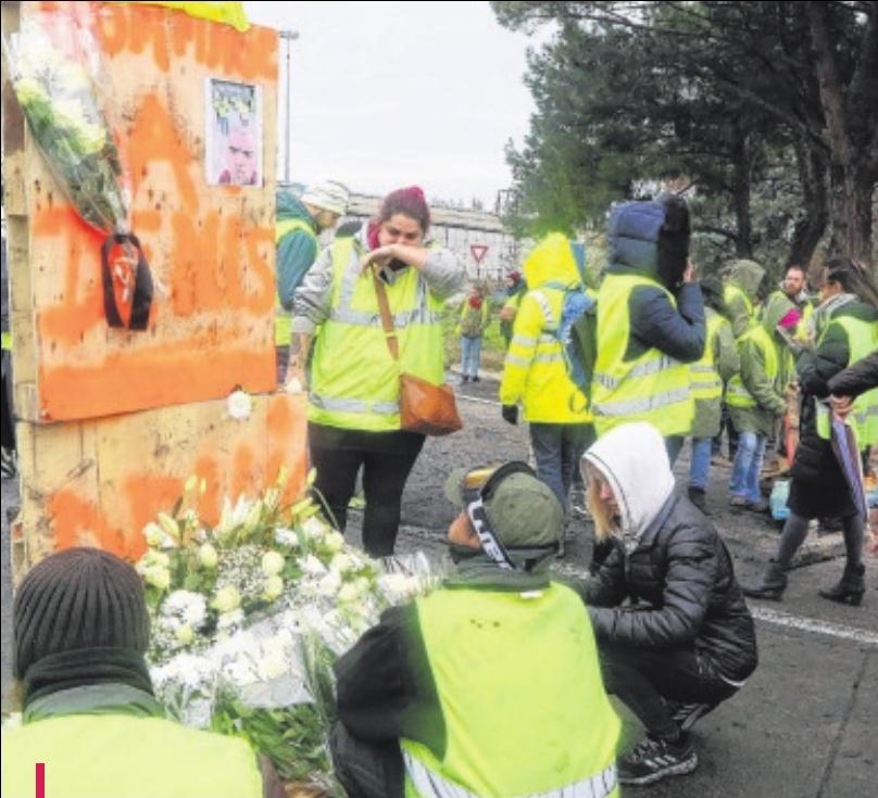 Mort Dun Gilet Jaune à Avignon Consternation Et