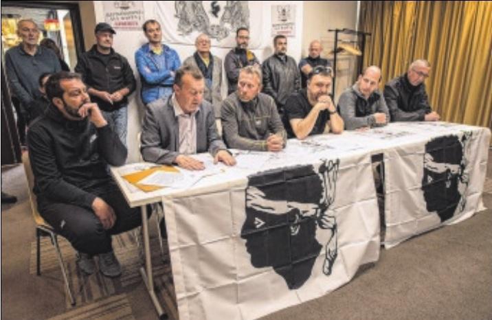 J. C.,1. Jean-Marc Dominici, Félix Benedetti et Stéphane Tomasini, étaient poursuivis pour avoir refusé leur inscription au Fijait