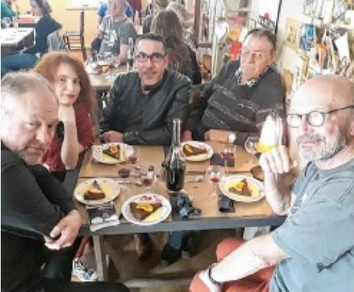 LES DESSOUS CHICS de Philippe Lacoche
