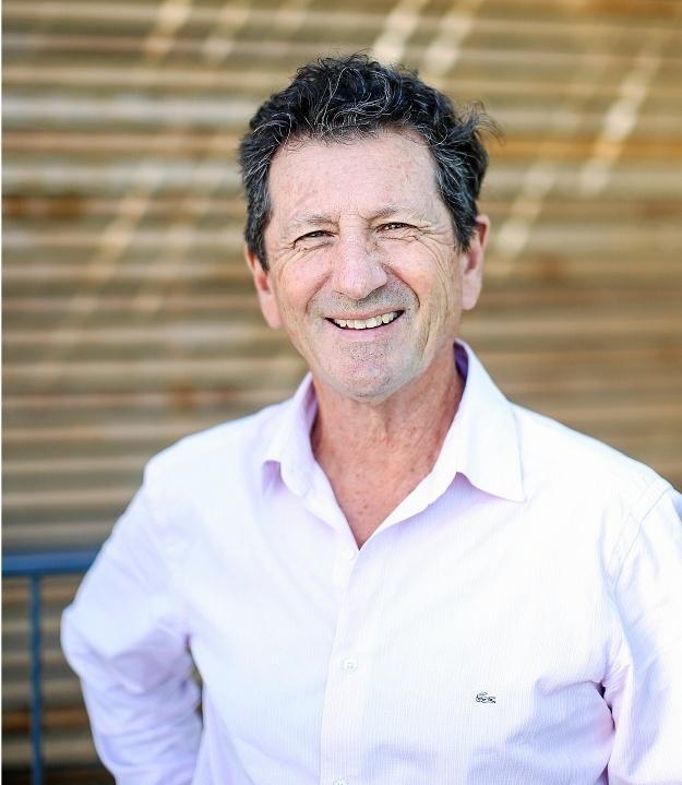 RICHARD ESCOT