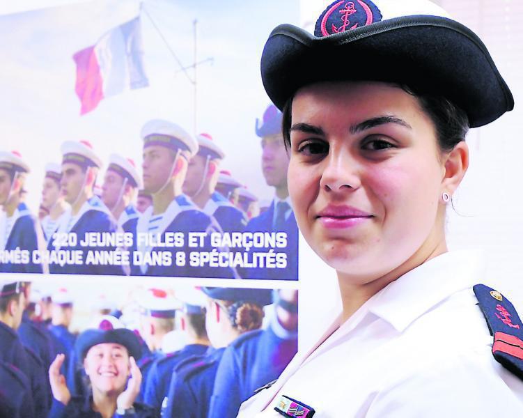 Julie Philippe
, t @Julie_Philippe_