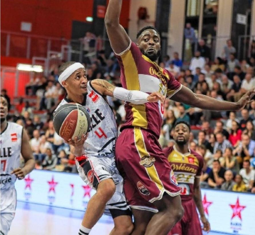 PAR LAURENT MAJUREL,metrosports@lavoixdunord.fr