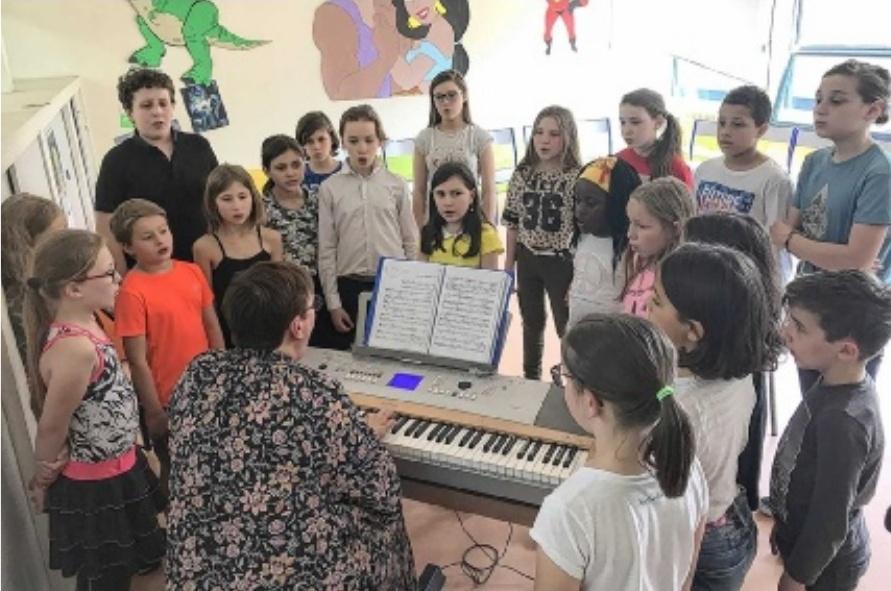 PAR ANGÉLIQUE DA SILVA DUBUIS,lille@lavoixdunord.fr,Happy Day Finoreille, le 2 juin à l’opéra de Lille. Entrée libre pour tous 11h-17h. Concert avec les 300 enfants à 16 h en Grande salle. Billets gratuits à retirer dans le hall.