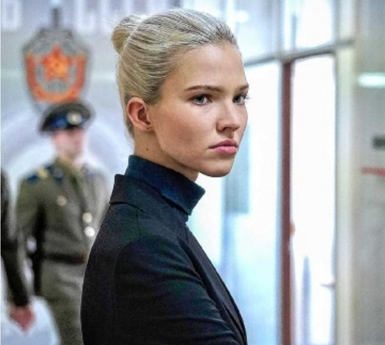 CHRISTOPHE CARON,Avec Sasha Luss, Helen Mirren, Cillian Murphy. France. 1 h 59. Thriller d’espionnage.