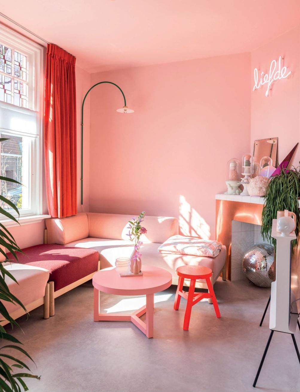 PAR TINA HOM / LIVING AGENCY — PHOTOS ET STYLISME ANKI WIJNEN / ZILVERBLAUW