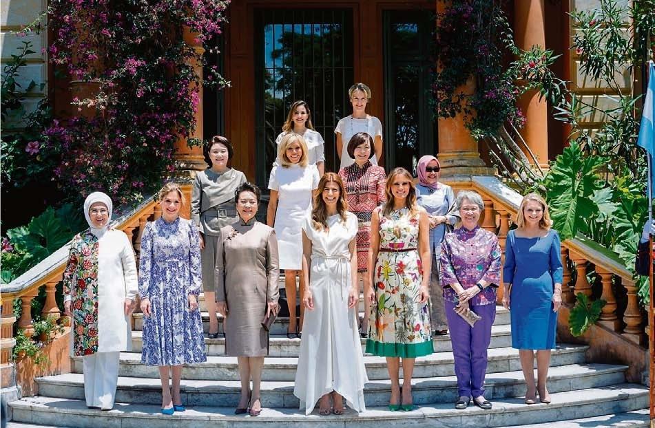 CHRISTEL DE TADDEO,* « Free, Melania », par Kate Bennett.
