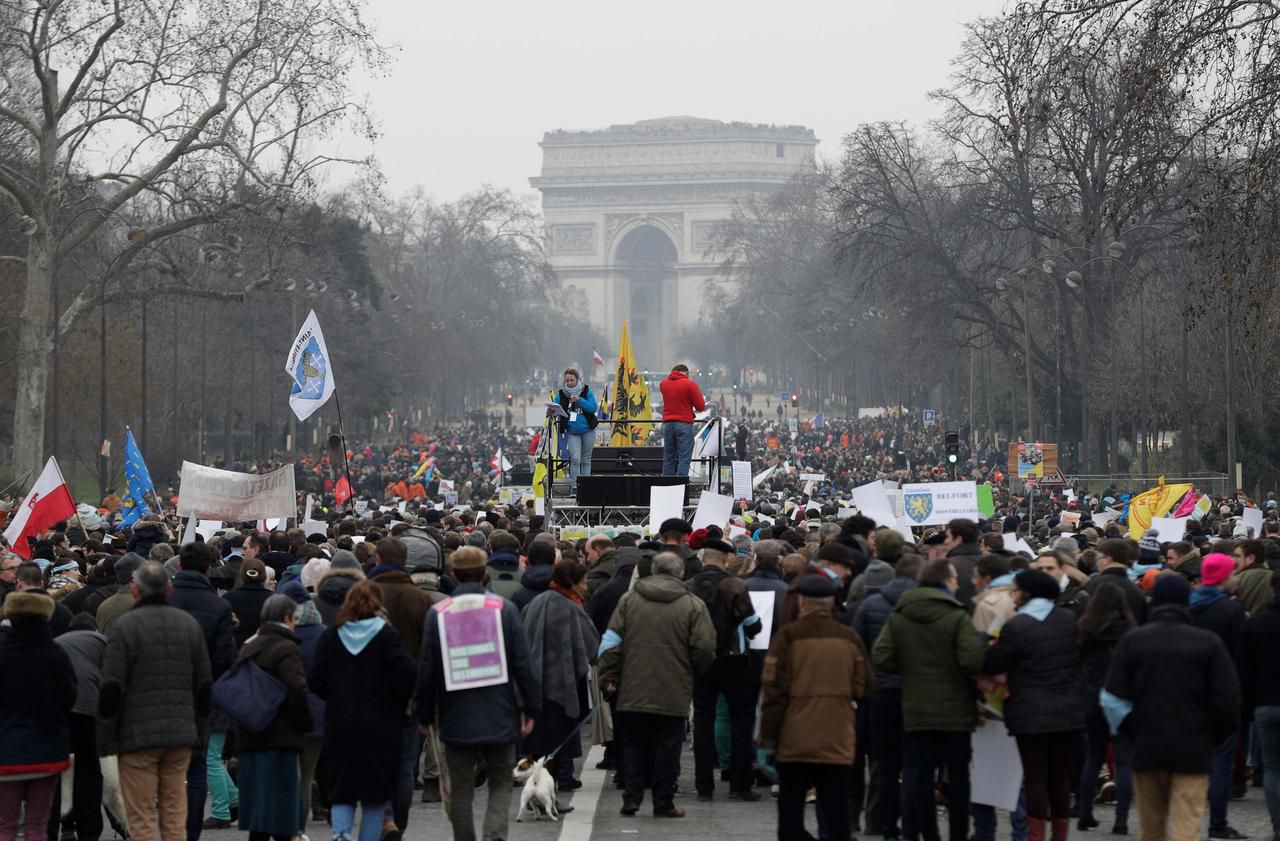 R.T. avec AFP