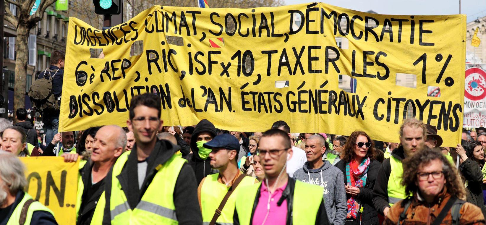 Olivier Bernard À Bordeaux,Marc Leras À Marseille,J.P.-L. Et N.T.