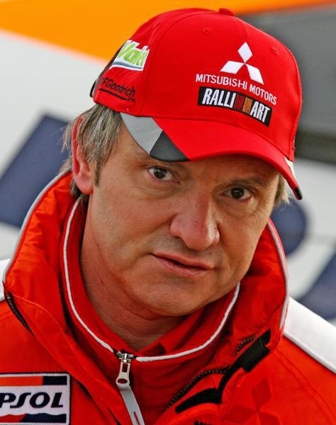 dominique serieys
, Directeur général de la Fédération française du sport automobile (FFSA)