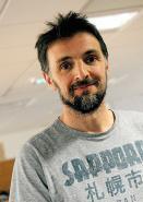 DE Guillaume Richard
, J ournaliste