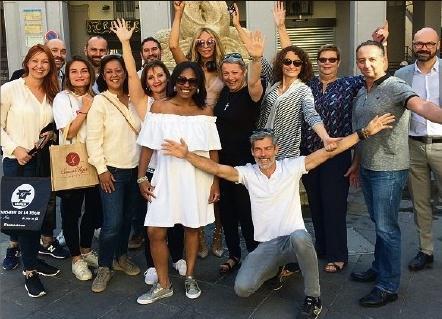 (1) 15 € (10 € pour les groupes de plus de dix personnes), gratuit pour les moins de 12 ans.