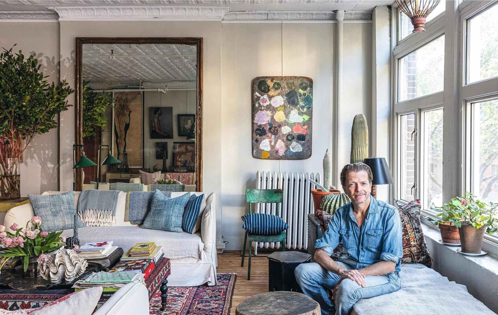 Par Marie-Eudes Lauriot Prévost Photos David Atlan,Infos John Derian à New York, 6-10 East Second Street. Et à Paris chez Astier de Villatte, 173, rue Saint-Honoré. johnderian.com