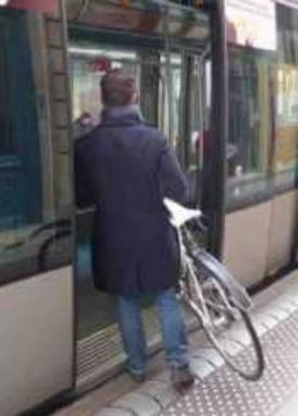 www.velo-cite.org. www.facebook.fr/velocite.bordeauxmetro-pole. Tél. 05 56 81 63 89.