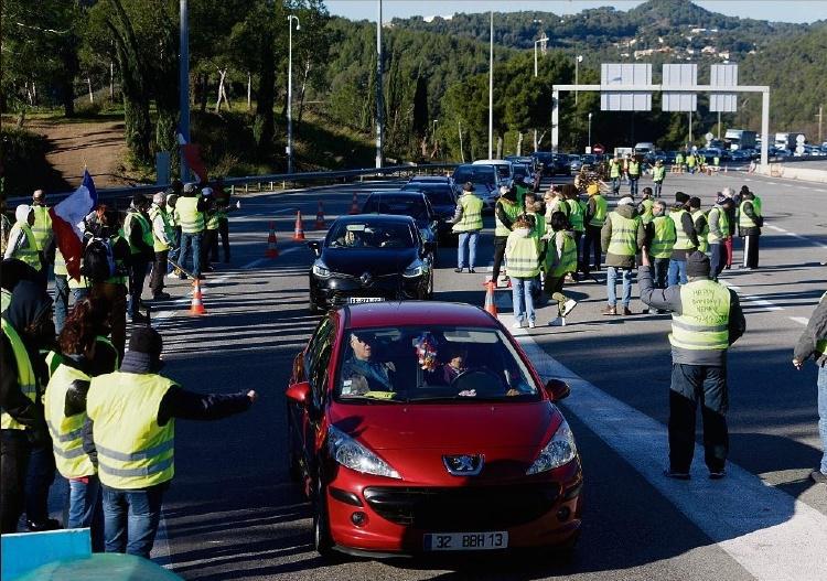 Bandol Est Var La Pression Sfr Presse - 